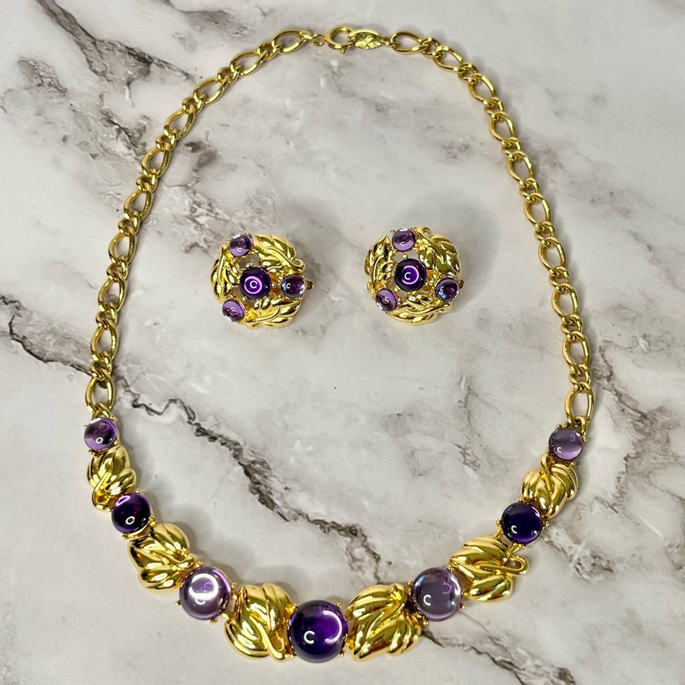 Vintage Trifari TM Purple Lucite Gold Tone Necklace Earrings Set
